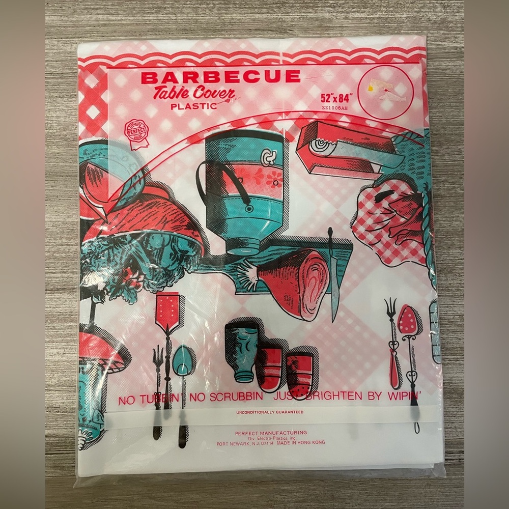 Vintage Plastic Barbecue Table Cover  Tablecloth Perfect Manufacturing NEW